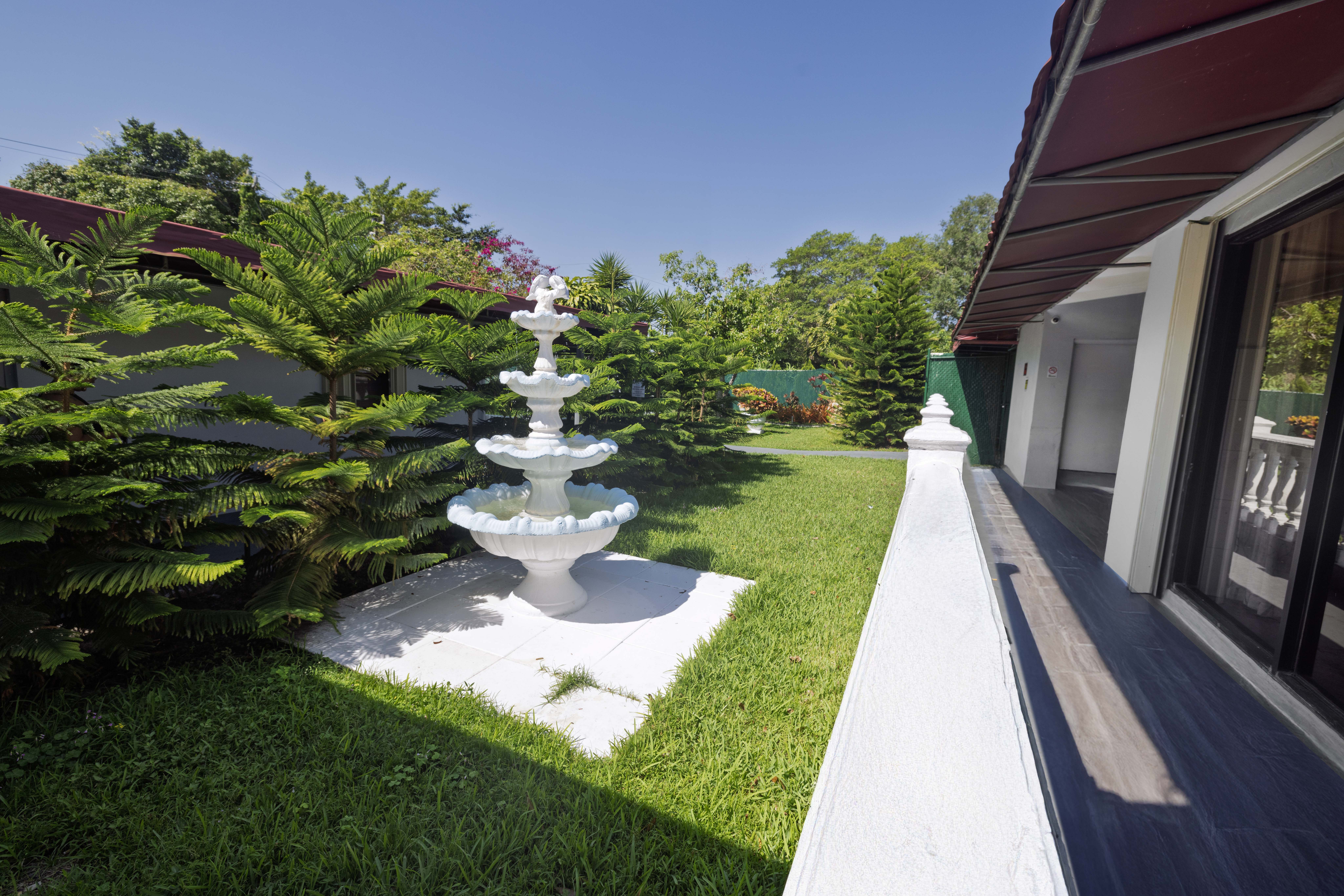 Gallery 9